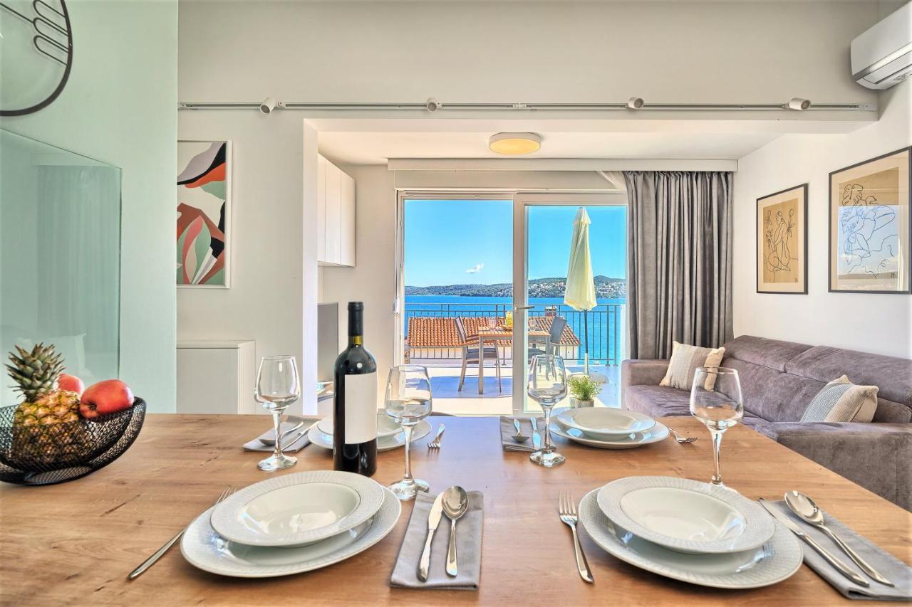 Apartment Domenico - 50 M From The Sea Seget Donji